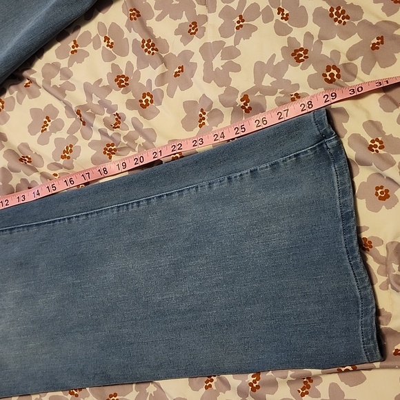 Betabrand Mid-Rise Bootcut Jeans - Blue NWOT - Picture 6 of 6